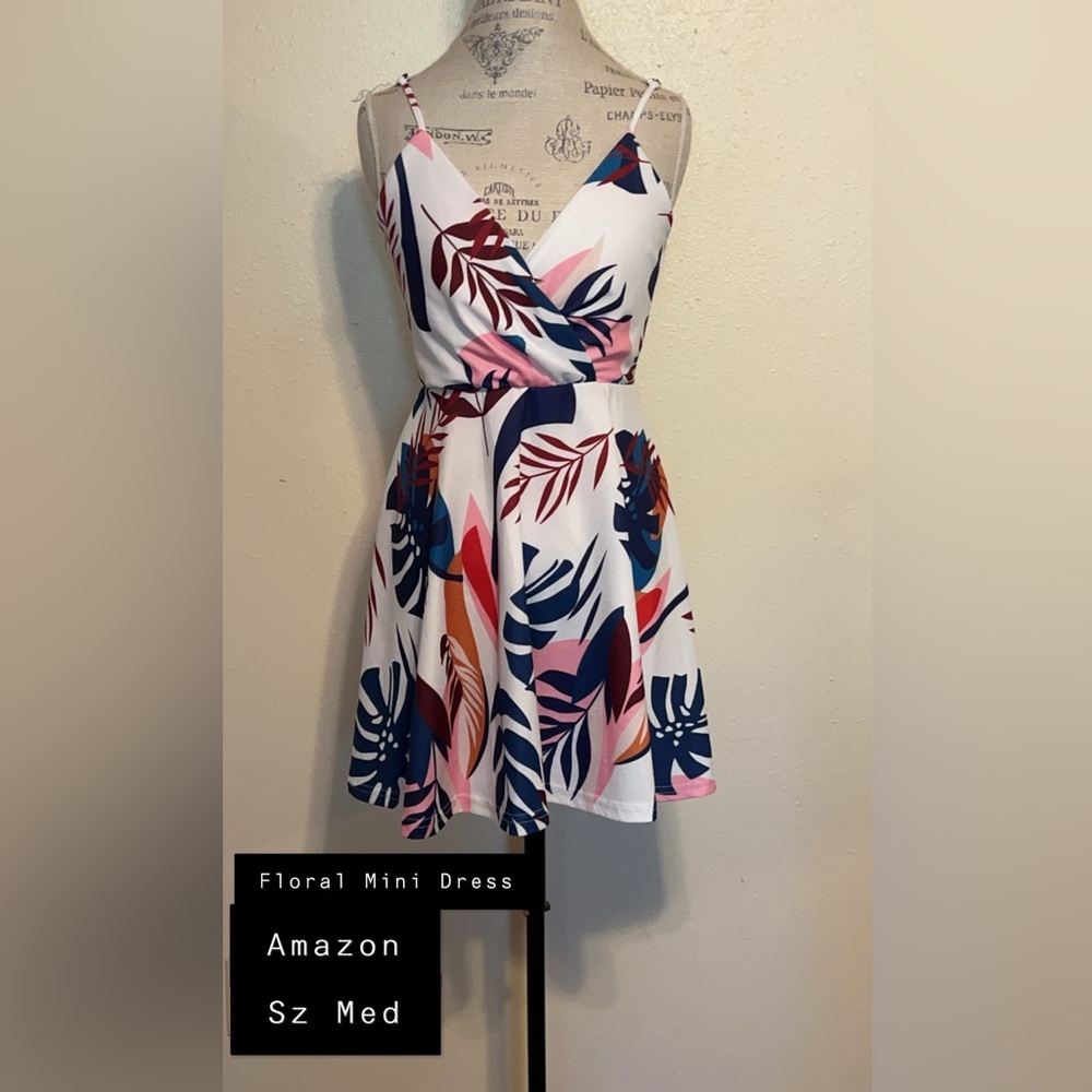 Women’s dresses